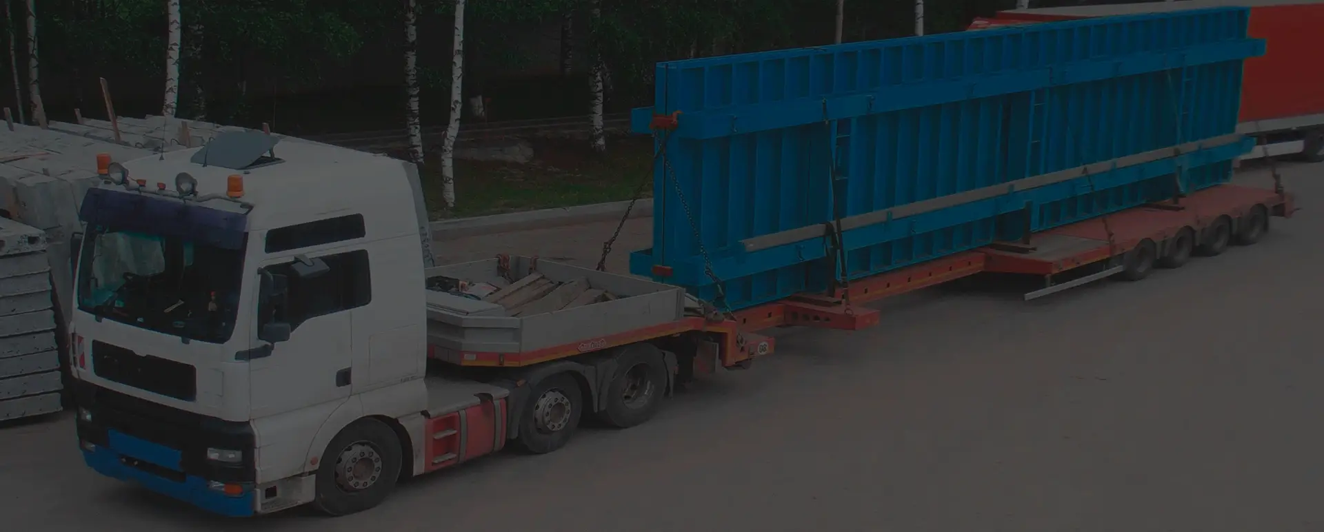 Выгодная доставка грузовым тралом по пути следования основного груза в селе Владимиро-Александровское (Дальневосточный округ - Приморский край - Приморье)